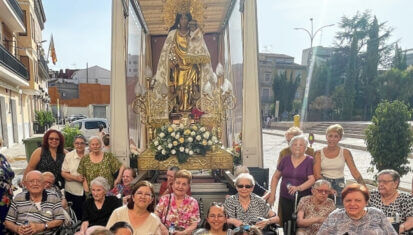 Residencia La Milagrosa - Alberic - Visita Virgen de los Desamparados a Alberic