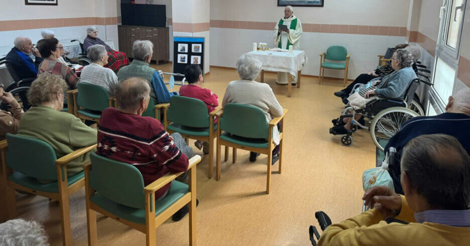 Residencia La Milagrosa - Alberic - Celebración Eucaristía Fieles Difuntos