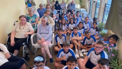 Residencia La Milagrosa - Alberic - Graduación Intergeneracional 6º Primaria 2025
